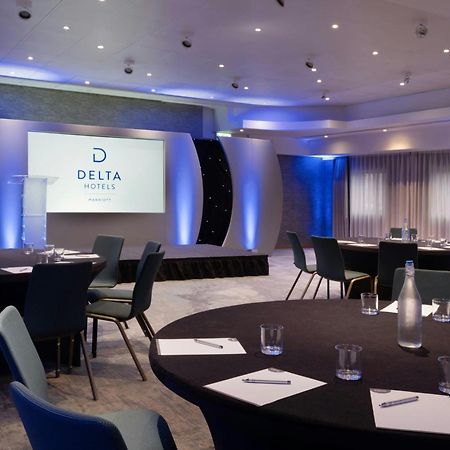 Delta Hotels By Marriott Manchester Airport Hale  Exterior foto